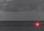 Image USS du Sangamon de Leyte aux Philippines du Golfe, 1944, de la seconde 14 séquences d'archives historiques vidéo 65675039539