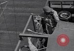 Image USS du Sangamon de Leyte aux Philippines du Golfe, 1944, de la seconde 25 séquences d'archives historiques vidéo 65675039539