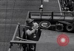 Image USS du Sangamon de Leyte aux Philippines du Golfe, 1944, de la seconde 32 séquences d'archives historiques vidéo 65675039539