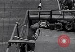 Image USS du Sangamon de Leyte aux Philippines du Golfe, 1944, de la seconde 33 séquences d'archives historiques vidéo 65675039539