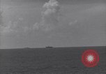 Image USS du Sangamon de Leyte aux Philippines du Golfe, 1944, de la seconde 46 séquences d'archives historiques vidéo 65675039539