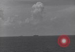 Image USS du Sangamon de Leyte aux Philippines du Golfe, 1944, de la seconde 49 séquences d'archives historiques vidéo 65675039539