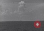 Image USS du Sangamon de Leyte aux Philippines du Golfe, 1944, de la seconde 50 séquences d'archives historiques vidéo 65675039539