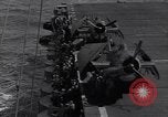 Image USS du Sangamon de Leyte aux Philippines du Golfe, 1944, de la seconde 52 séquences d'archives historiques vidéo 65675039539