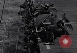 Image USS du Sangamon de Leyte aux Philippines du Golfe, 1944, de la seconde 56 séquences d'archives historiques vidéo 65675039539