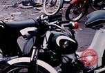 Immagine di Deserta area di mercato Saigon Vietnam, 1968, secondo 61 filmato di repertorio 65675039541