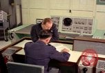 Standbild Lieutenant Colonel Moore Fylingdales Moor England United Kingdom, 1963, aus Sekunde 25 historischem Filmmaterial Videoclip 65675039560