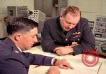 Standbild Lieutenant Colonel Moore Fylingdales Moor England United Kingdom, 1963, aus Sekunde 27 historischem Filmmaterial Videoclip 65675039560