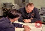 Standbild Lieutenant Colonel Moore Fylingdales Moor England United Kingdom, 1963, aus Sekunde 29 historischem Filmmaterial Videoclip 65675039560
