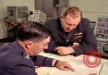 Standbild Lieutenant Colonel Moore Fylingdales Moor England United Kingdom, 1963, aus Sekunde 30 historischem Filmmaterial Videoclip 65675039560