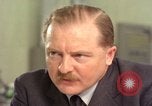 Standbild Lieutenant Colonel Moore Fylingdales Moor England United Kingdom, 1963, aus Sekunde 42 historischem Filmmaterial Videoclip 65675039560