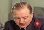 Standbild Lieutenant Colonel Moore Fylingdales Moor England United Kingdom, 1963, aus Sekunde 56 historischem Filmmaterial Videoclip 65675039560