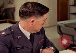 Standbild Lieutenant Colonel Moore Fylingdales Moor England United Kingdom, 1963, aus Sekunde 59 historischem Filmmaterial Videoclip 65675039560