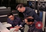 Standbild Squadron Leader Fylingdales Moor England United Kingdom, 1963, aus Sekunde 3 historischem Filmmaterial Videoclip 65675039562
