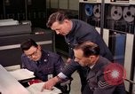 Standbild Squadron Leader Fylingdales Moor England United Kingdom, 1963, aus Sekunde 14 historischem Filmmaterial Videoclip 65675039562