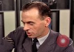 Standbild Squadron Leader Fylingdales Moor England United Kingdom, 1963, aus Sekunde 56 historischem Filmmaterial Videoclip 65675039562