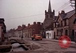 Standbild Air Force Personal Vereinigtes Königreich, 1963, aus Sekunde 17 historischem Filmmaterial Videoclip 65675039563