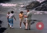 Standbild Familie Makah Air Force Station Washington USA, 1962, aus Sekunde 18 historischem Filmmaterial Videoclip 65675039567