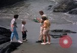 Standbild Familie Makah Air Force Station Washington USA, 1962, aus Sekunde 23 historischem Filmmaterial Videoclip 65675039567