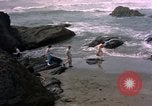Standbild Familie Makah Air Force Station Washington USA, 1962, aus Sekunde 34 historischem Filmmaterial Videoclip 65675039567
