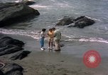 Standbild Familie Makah Air Force Station Washington USA, 1962, aus Sekunde 39 historischem Filmmaterial Videoclip 65675039567