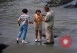 Standbild Familie Makah Air Force Station Washington USA, 1962, aus Sekunde 44 historischem Filmmaterial Videoclip 65675039567