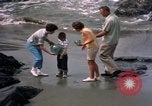 Standbild Familie Makah Air Force Station Washington USA, 1962, aus Sekunde 49 historischem Filmmaterial Videoclip 65675039567
