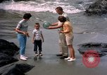 Standbild Familie Makah Air Force Station Washington USA, 1962, aus Sekunde 55 historischem Filmmaterial Videoclip 65675039567