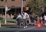 Standbild Palmer High School Studenten in 1962 Colorado Springs Colorado USA, 1962, aus Sekunde 7 historischem Filmmaterial Videoclip 65675039570
