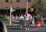 Standbild Palmer High School Studenten in 1962 Colorado Springs Colorado USA, 1962, aus Sekunde 8 historischem Filmmaterial Videoclip 65675039570