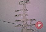 Standbild linemen Thule Air Force Base Grönland, 1962, aus Sekunde 25 historischem Filmmaterial Videoclip 65675039573
