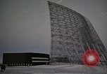 Standbild Suche radar Antennen Thule Air Force Base Grönland, 1962, aus Sekunde 1 historischem Filmmaterial Videoclip 65675039574