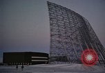 Standbild Suche radar Antennen Thule Air Force Base Grönland, 1962, aus Sekunde 12 historischem Filmmaterial Videoclip 65675039574