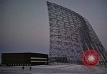 Standbild Suche radar Antennen Thule Air Force Base Grönland, 1962, aus Sekunde 19 historischem Filmmaterial Videoclip 65675039574