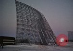 Standbild Suche radar Antennen Thule Air Force Base Grönland, 1962, aus Sekunde 24 historischem Filmmaterial Videoclip 65675039574