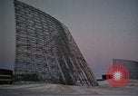 Standbild Suche radar Antennen Thule Air Force Base Grönland, 1962, aus Sekunde 26 historischem Filmmaterial Videoclip 65675039574