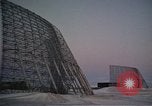 Standbild Suche radar Antennen Thule Air Force Base Grönland, 1962, aus Sekunde 28 historischem Filmmaterial Videoclip 65675039574