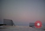 Standbild Suche radar Antennen Thule Air Force Base Grönland, 1962, aus Sekunde 38 historischem Filmmaterial Videoclip 65675039574