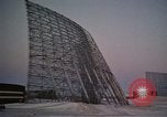 Standbild Suche radar Antennen Thule Air Force Base Grönland, 1962, aus Sekunde 57 historischem Filmmaterial Videoclip 65675039574