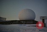 Standbild Suche radar Antennen Thule Air Force Base Grönland, 1962, aus Sekunde 29 historischem Filmmaterial Videoclip 65675039575