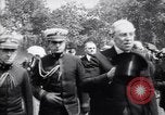 Standbild Präsident Wilson Paris Frankreich, 1919, aus Sekunde 47 historischem Filmmaterial Videoclip 65675039619