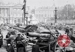 Image Première Guerre Mondiale allemand  l'équipement affiché à l'Hôtel des Invalides Paris France, 1918, de la seconde 18 séquences d'archives historiques vidéo 65675039626