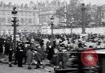 Image Première Guerre Mondiale allemand  l'équipement affiché à l'Hôtel des Invalides Paris France, 1918, de la seconde 62 séquences d'archives historiques vidéo 65675039626