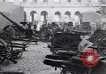 Image Première Guerre Mondiale équipement allemands capturés Paris France, 1918, de la seconde 23 séquences d'archives historiques vidéo 65675039628