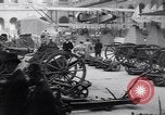 Image Première Guerre Mondiale équipement allemands capturés Paris France, 1918, de la seconde 34 séquences d'archives historiques vidéo 65675039628