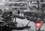 Image Première Guerre Mondiale équipement allemands capturés Paris France, 1918, de la seconde 36 séquences d'archives historiques vidéo 65675039628