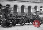 Image Première Guerre Mondiale équipement allemands capturés Paris France, 1918, de la seconde 54 séquences d'archives historiques vidéo 65675039628