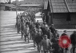 Immagine di Prigionieri di guerra tedeschi Etaples Francia, 1918, secondo 28 filmato di repertorio 65675039637