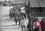 Immagine di Prigionieri di guerra tedeschi Etaples Francia, 1918, secondo 41 filmato di repertorio 65675039637