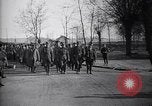 Immagine di Prigionieri di guerra tedeschi Etaples Francia, 1918, secondo 46 filmato di repertorio 65675039637